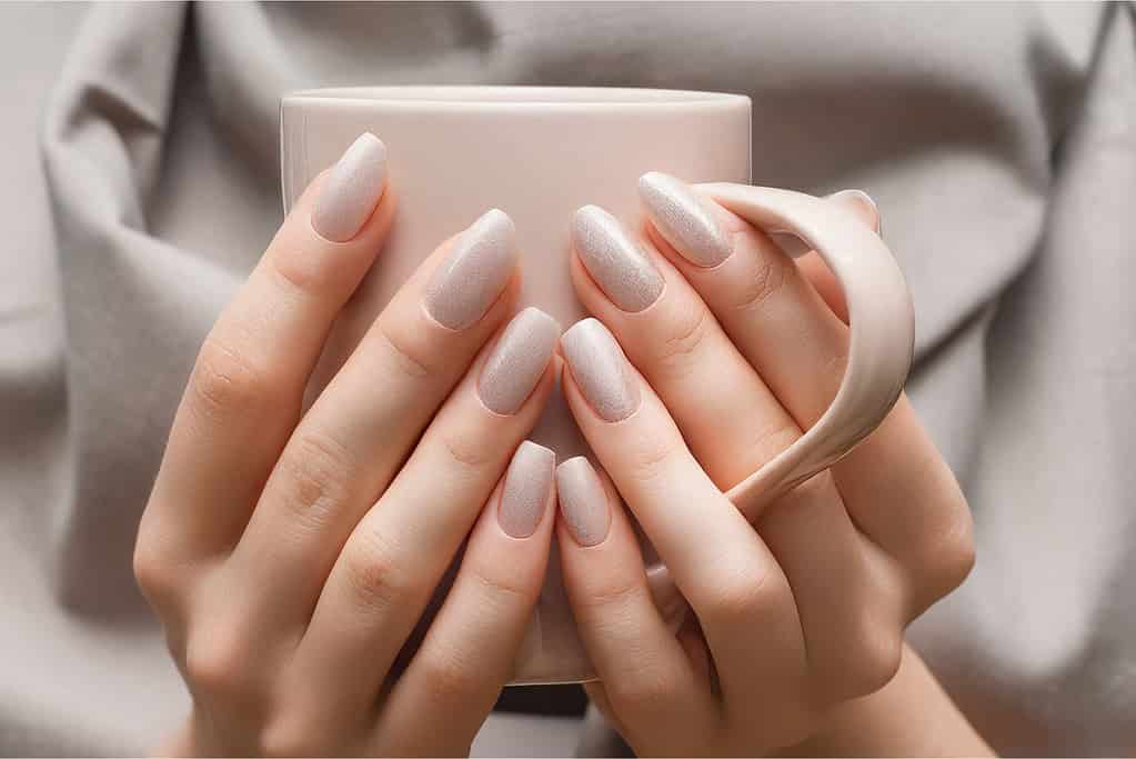 Pearly_Nails